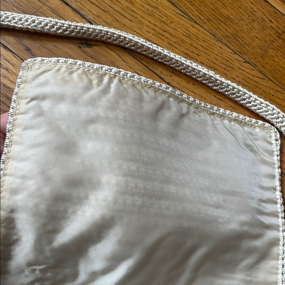 Vintage The Sak Cream Textured Crossbody Bag with Flap Closure - Picture 4 of 8